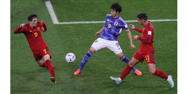 Otra victoria invertida de Japón, venció 2-1 a España
